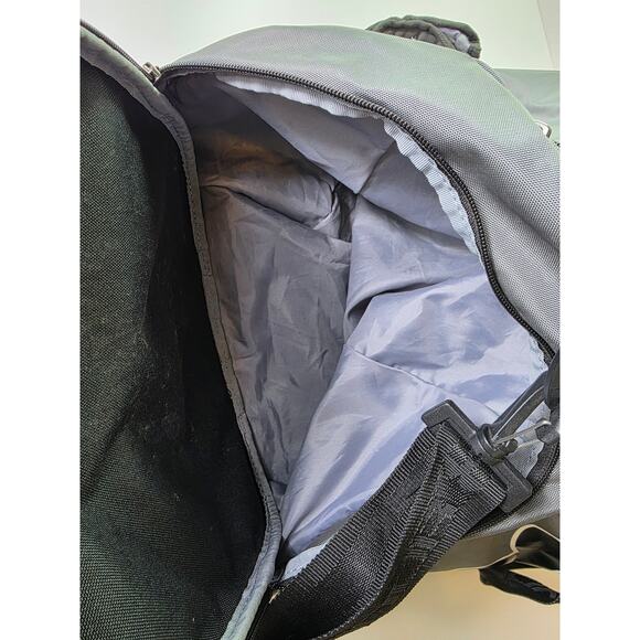 UNDER ARMOUR Storm Gray Duffle Gym Athletic Baseball Basketball Bag 20" - Picture 7 of 14